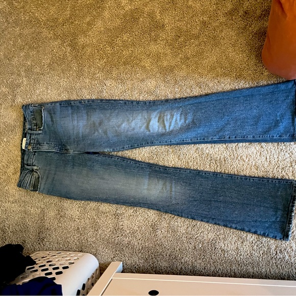 Good American SOFT-TECH GOOD CLASSIC SLIM BOOTCUT JEANS - Picture 8 of 9
